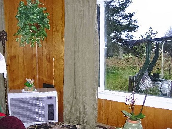 3rd image of 13992 Ocean View Dr