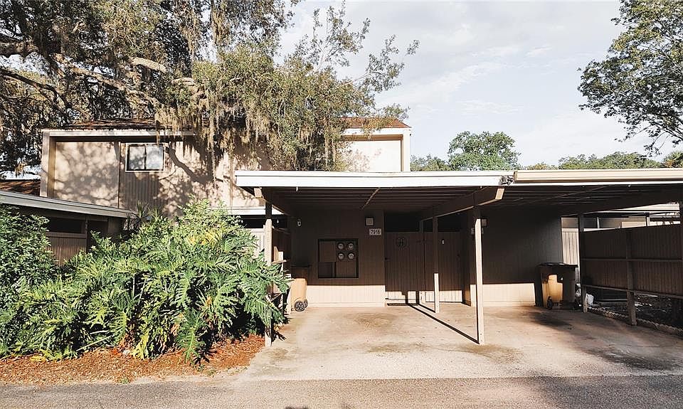 1st image of 7918 Sabal Dr #120