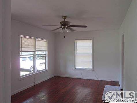 4th image of 309 Golden Crown Dr