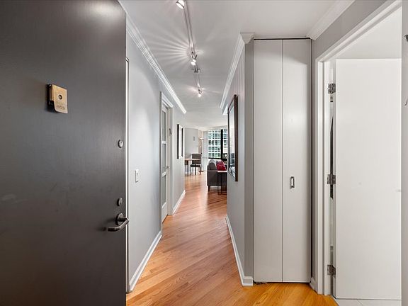 3rd image of 480 N McClurg Ct APT 1109