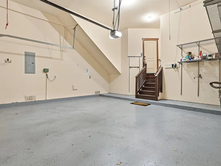 1426 W 21st St #A — Photo 25
