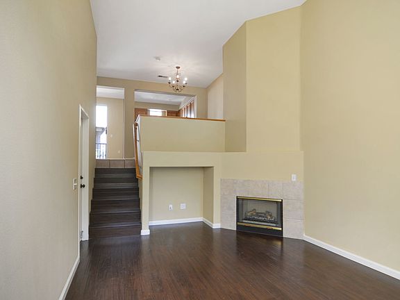 4th image of 7 Warmspring Ln