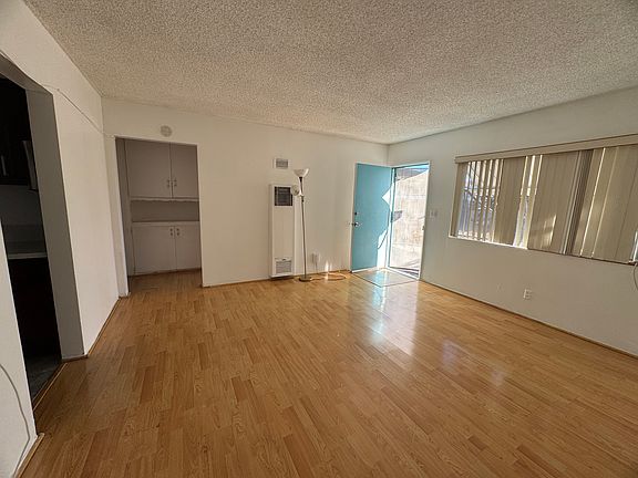 4th image of 3112 1/2 Willard Ave