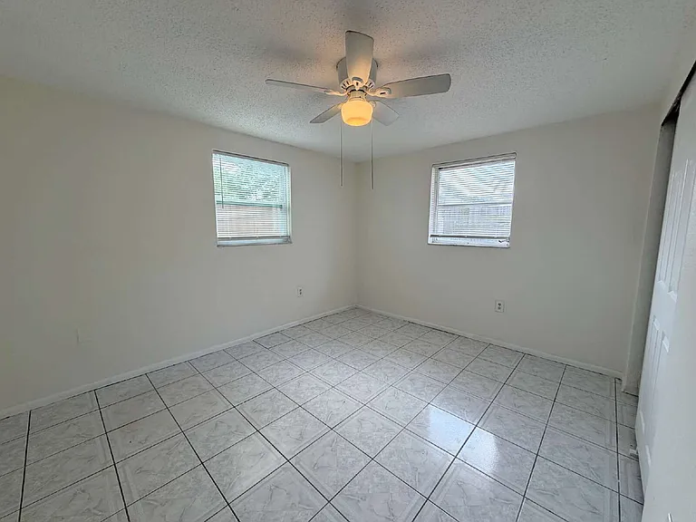 11701 Alpine Pkwy — Photo 11