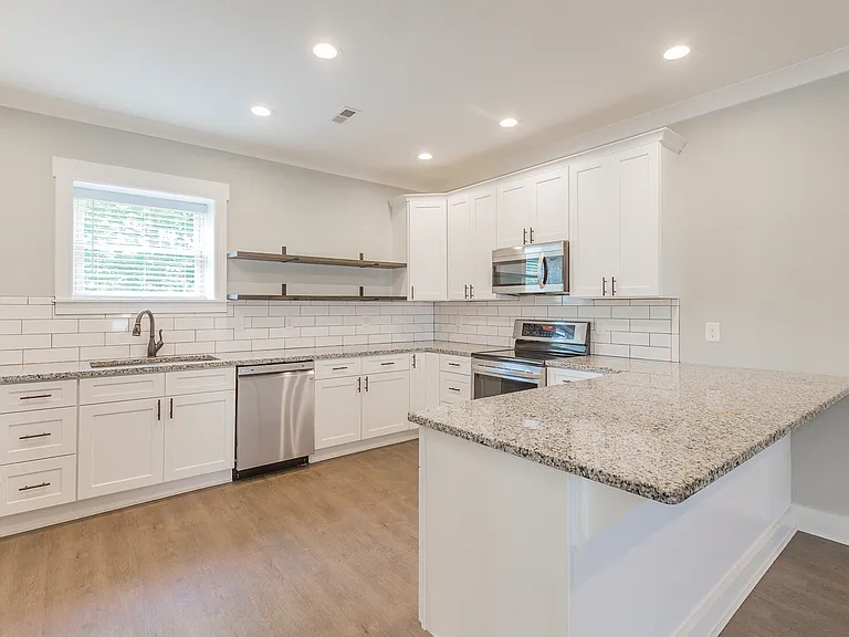 4204 Saint Elmo Ave #4204 — Photo 2