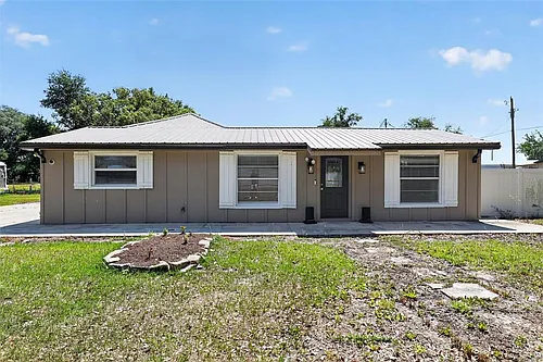 3240 Apfel Rd Photo 1