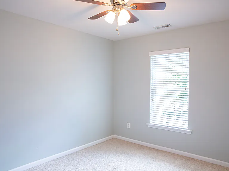 8312 Pilots View Dr — Photo 11