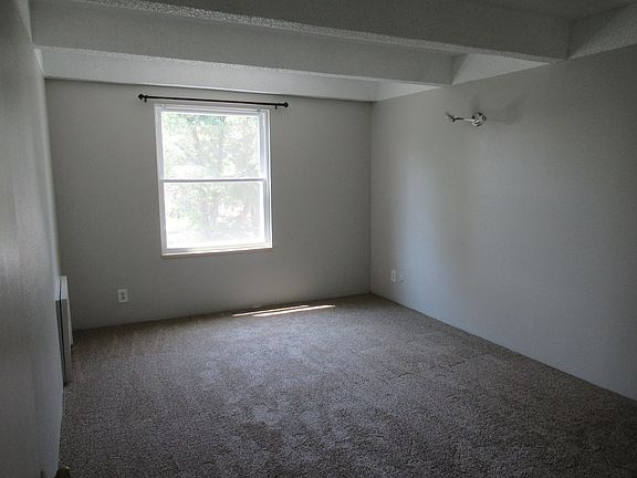 5th image of 1265 N Race St APT 404