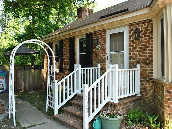 2nd image of 322 Middle Oaks Dr