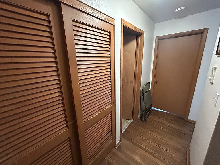 1216 Memorial Dr — Photo 18