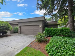 1281 Spyglass Dr, Eugene, OR 97401