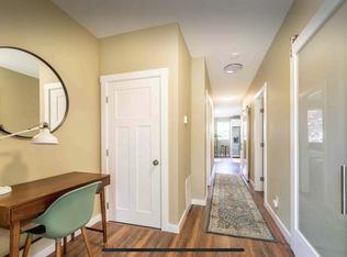 905 21st Ave #905, Seattle, WA 98122