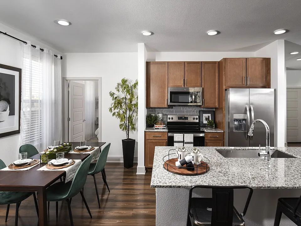 Austin Avenue apartments community photo
