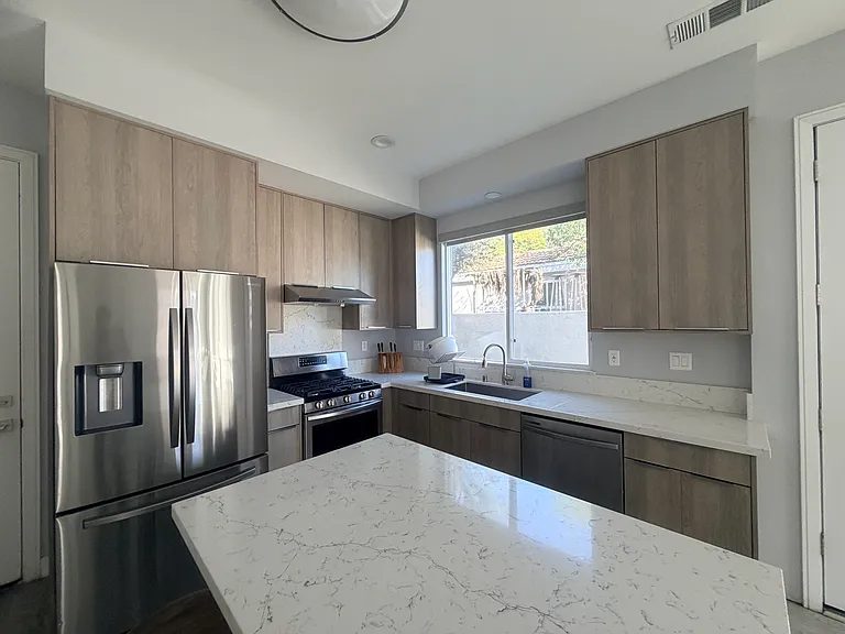 2516 Edwards Ave #D — Photo 17