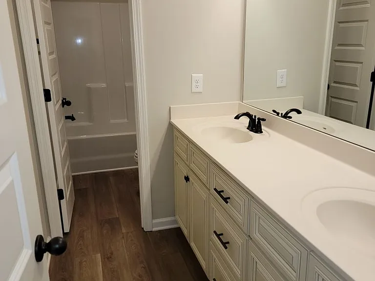 275 Southridge Dr — Photo 33