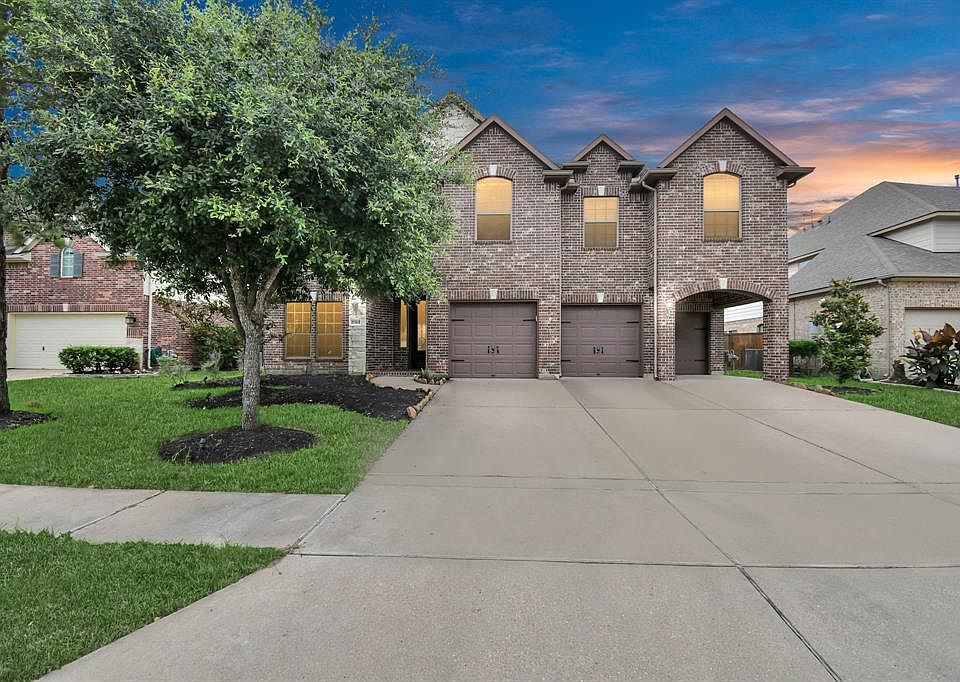 1st image of 27315 Royal Canyon Lane