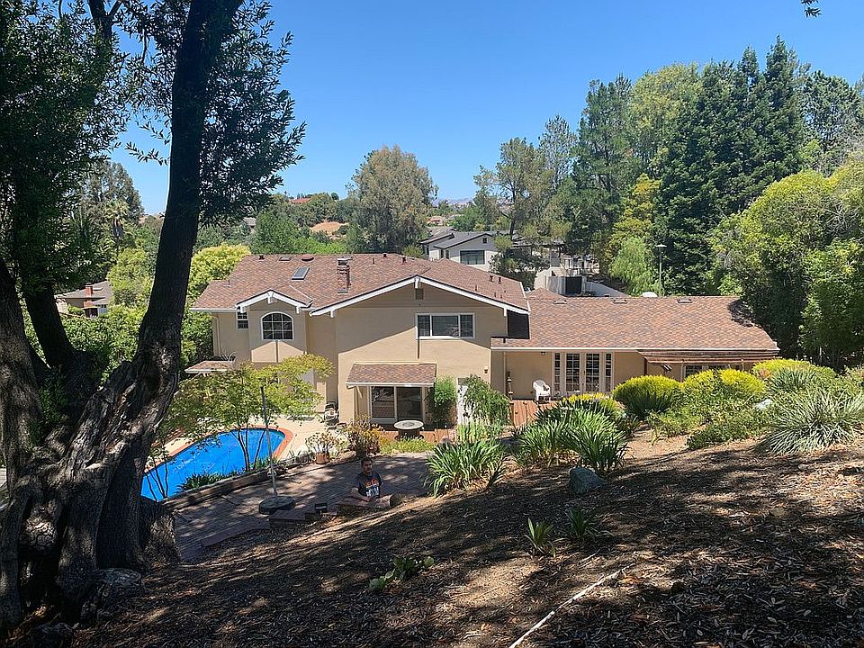 2nd image of 1256 Echo Valley Dr