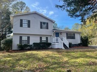 2716 Aruba Dr, Powder Springs, GA 30127