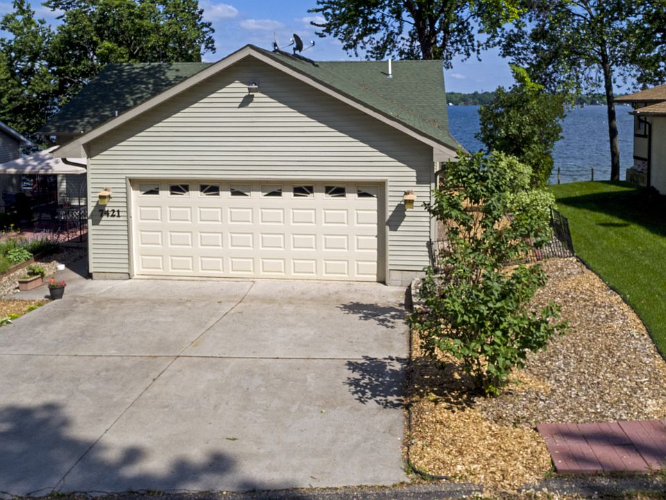 1st image of 7421 W Shoreline Dr