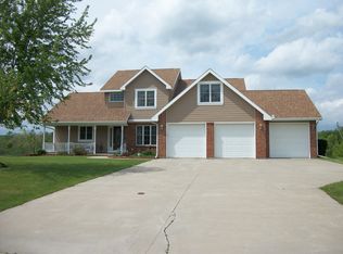 13 Shoreline Dr, Massena, NY 13662