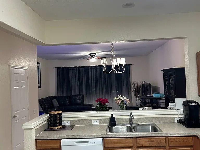 1121 Seton Hall Ct — Photo 6