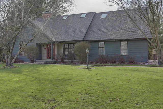402 Deer Run Dr photo 1