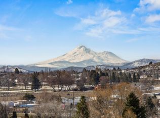 Devonridge Dr #4 & 6, Klamath Falls, OR 97601