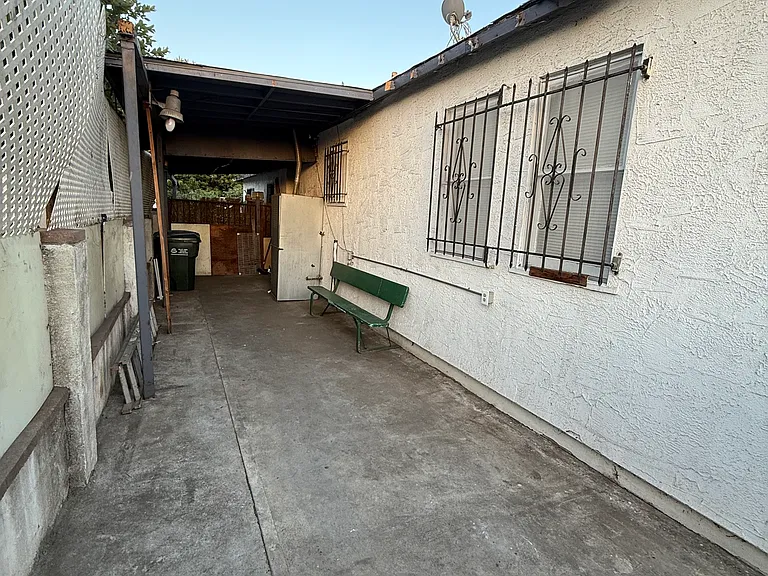 340 S McBride Ave — Photo 11