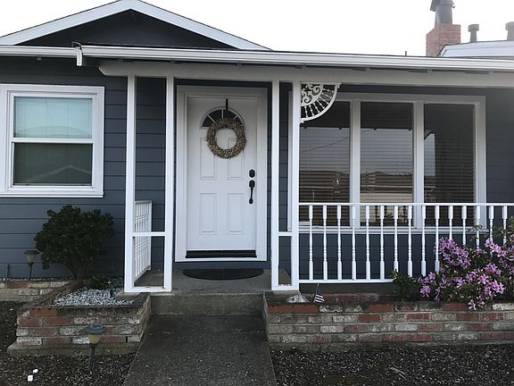 4th image of 1036 Anza Dr