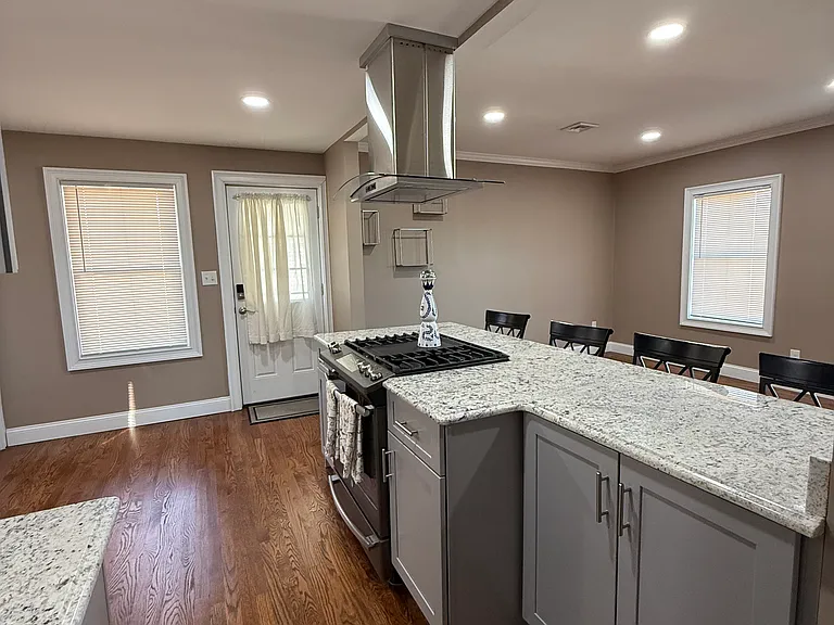 13-15 Howard Ave — Photo 3