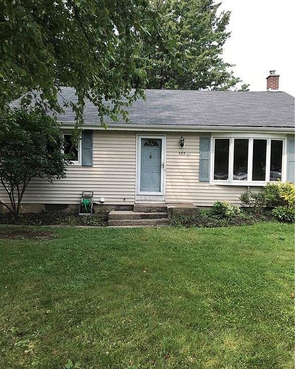 1st image of 382 Cadman Dr
