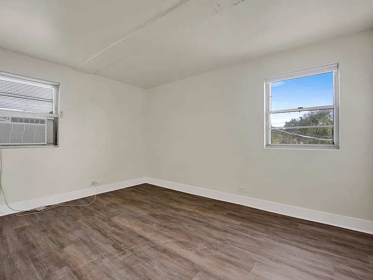 140 Ann St #10 — Photo 8