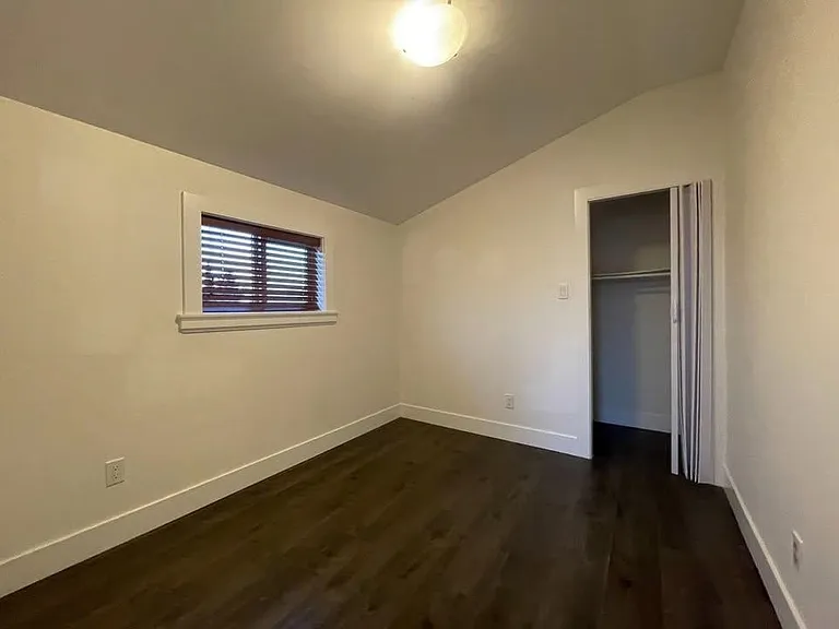 2258 Fraserview Dr — Photo 7