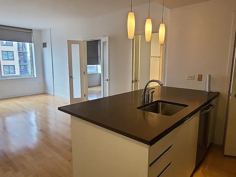 306 Gold St #14B — Photo 3