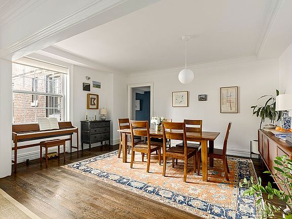 2nd image of 115 Willow St APT 5A
