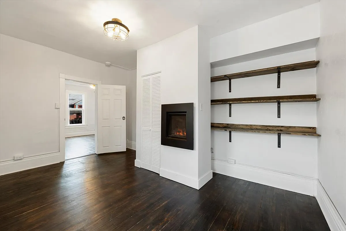 125R Ruxton Ave — Photo 3