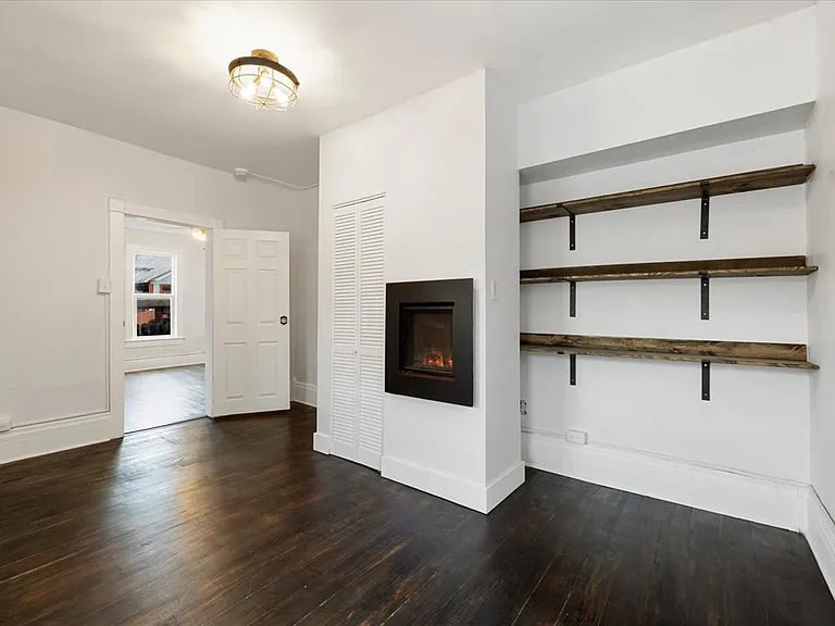 125R Ruxton Ave #2 — Photo 3