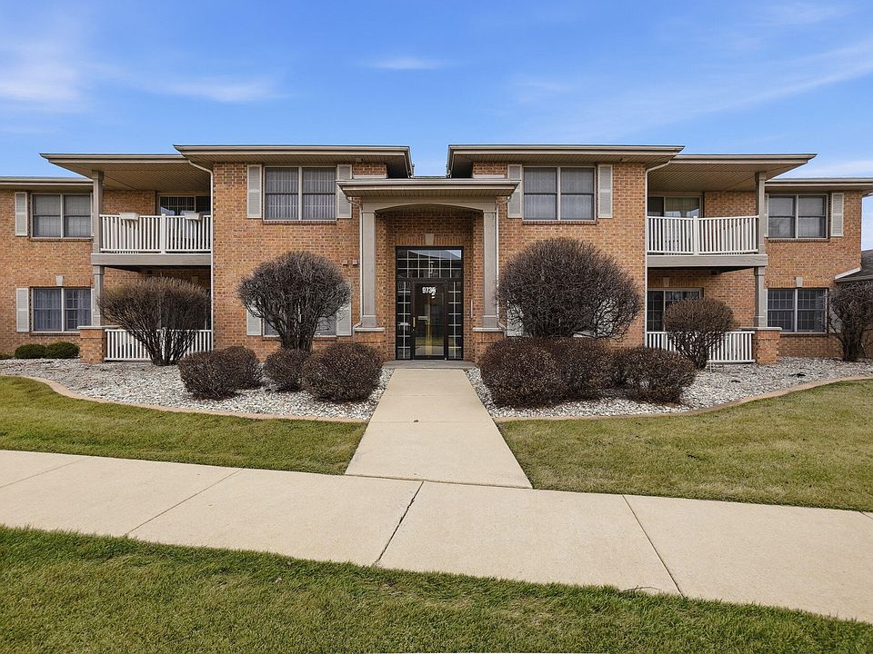 1st image of 9735 Wildwood Ct Unit 1-B