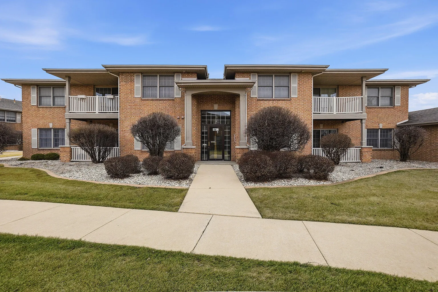 9735 Wildwood Ct Unit 1-B photo 1