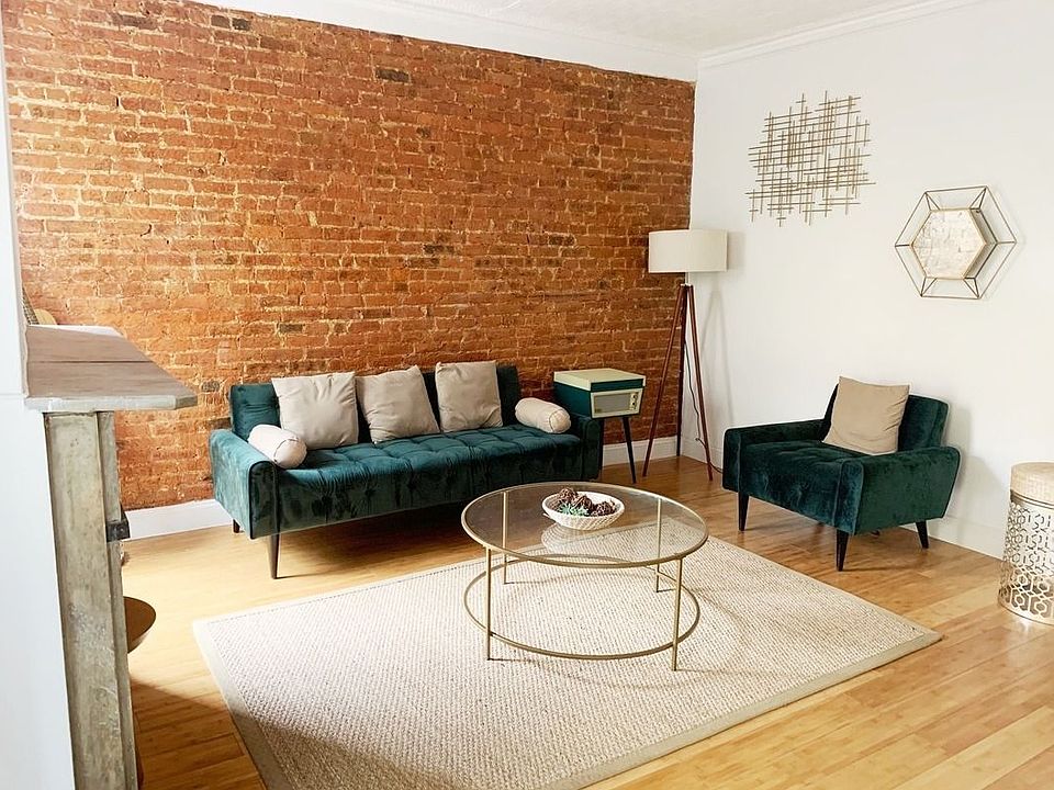 1st image of 438 W 47th St #1R