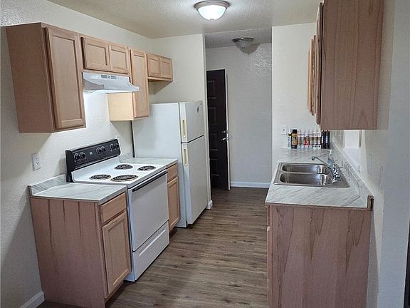 3rd image of 4581 Macher Way APT D