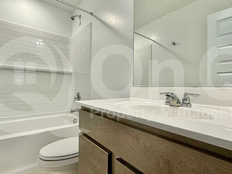 17408 N Del Mar Ave — Photo 16