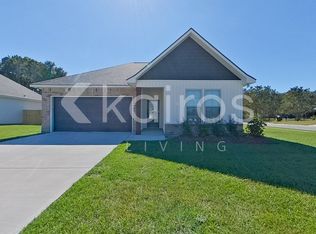 100 Hendrix Rd, Carencro, LA 70520