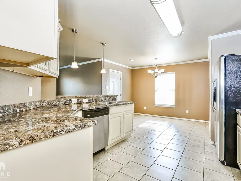 155 Harvick Cir — Photo 9
