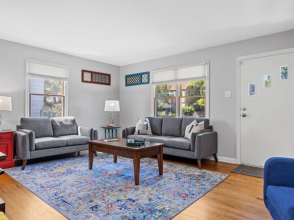 Spacious living room