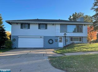 5 11th St NE, Chisholm, MN 55719