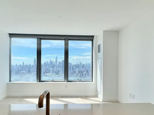 Rented by YouYork Management LLC | media 3