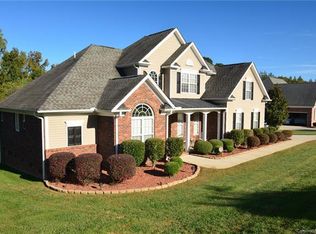 5650 S Oakmont St, Kannapolis, NC 28081