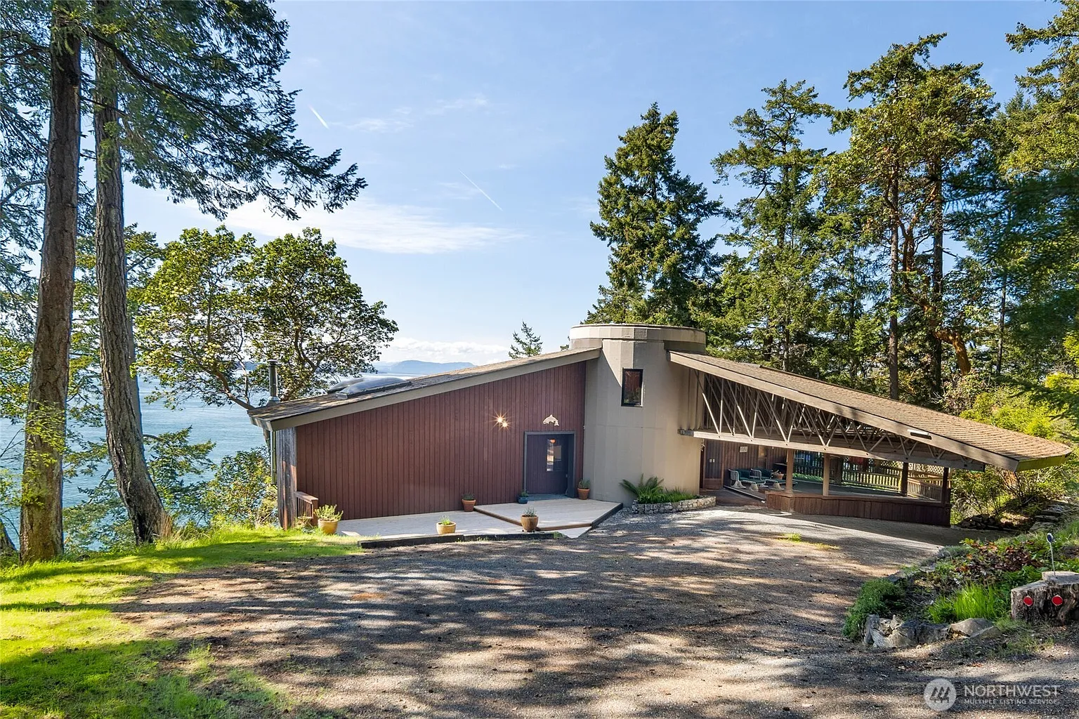 389 Madrona Drive photo 1