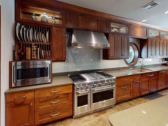 5th image of 5807 W Garden Pointe Dr
